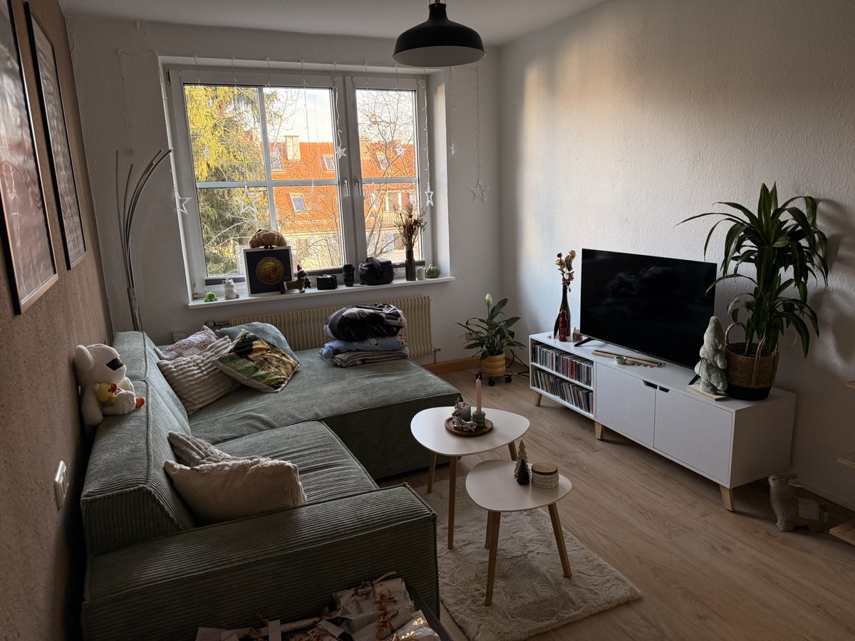 melli is seeing harry soon🎈 tweet media