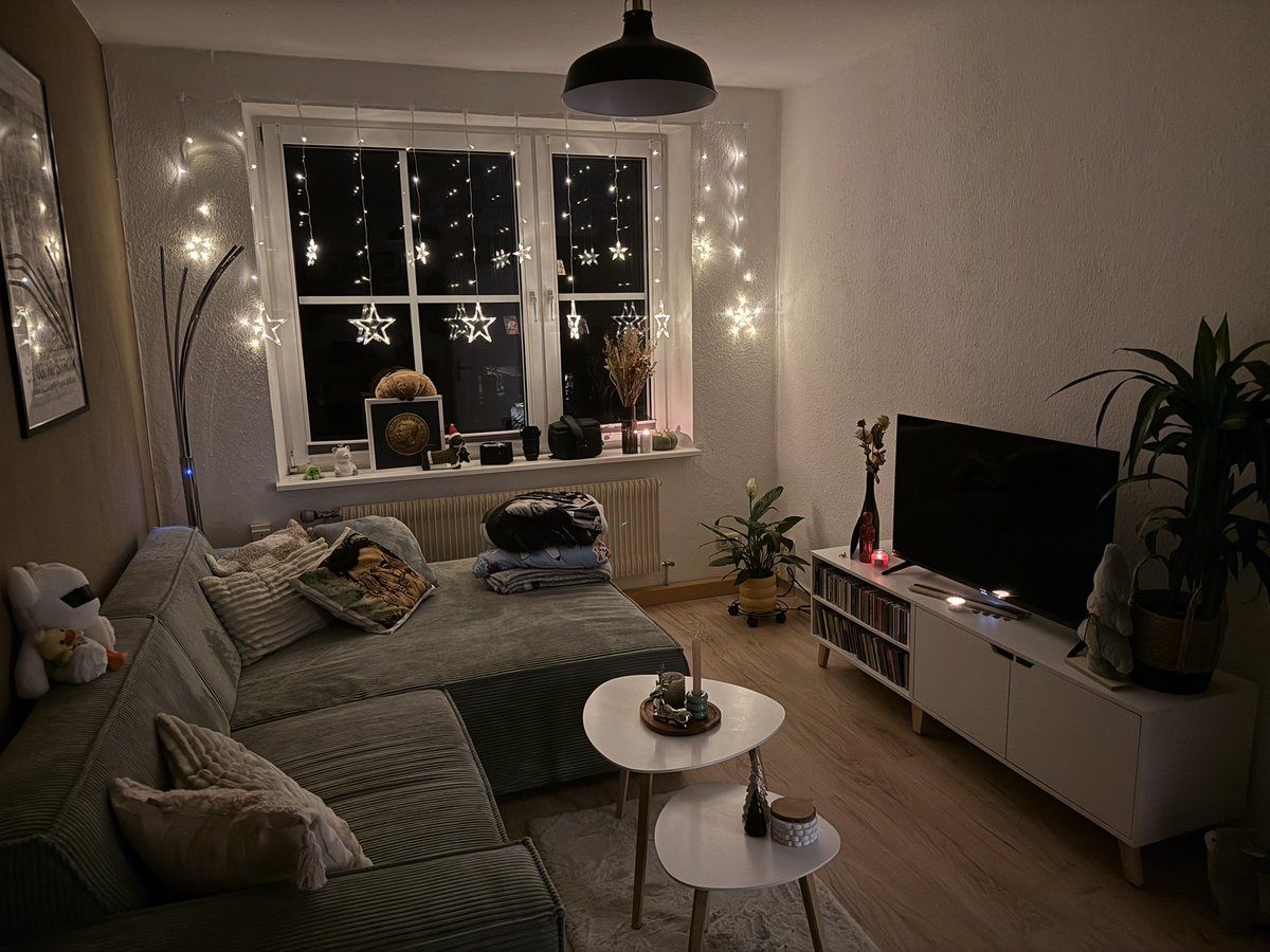 melli is seeing harry soon🎈 tweet media