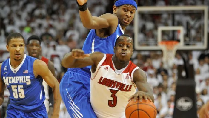 TennisWrld's tweet photo. Louisville Basketball has a chance to advance to 4-0 against their rivals tomorrow! #GoCards #BeatMemphisState https://t.co/fSno0fB7OZ