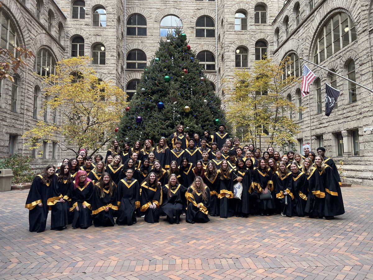 vruth9's tweet photo. Another holiday performance✔️🎄 @Allegheny_Co https://t.co/6Ng5rU1AMR