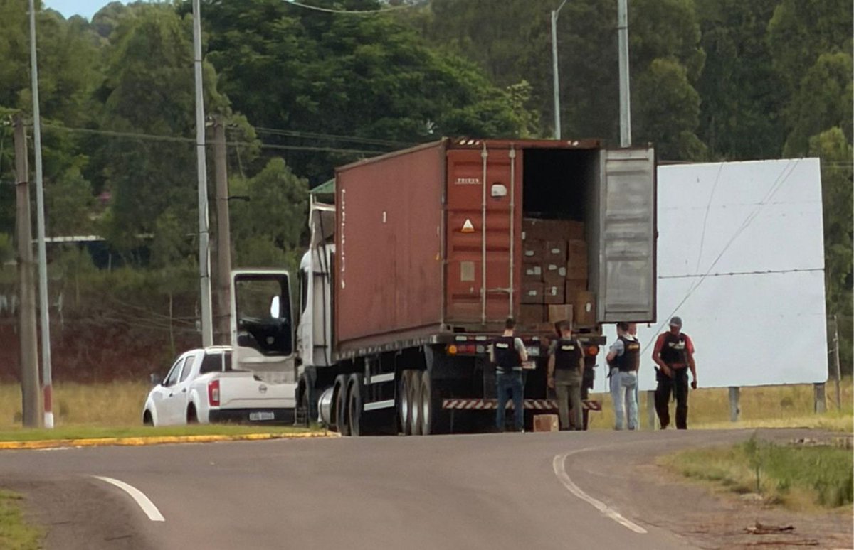 No los voté, pero le guste a quien le guste, este gobierno está dando una batalla donde más duele. Una batalla que antes no se pudo, no se quiso o directamente se miró para otro lado. Hablo de Betito Suárez y Fernando Fernández Albín: hoy en la cárcel; hablo de las finanzas, de