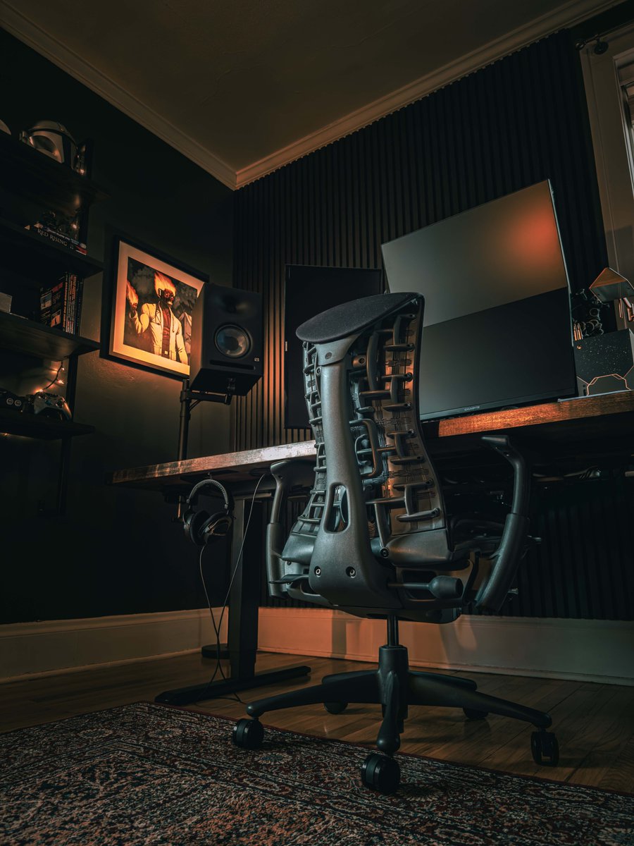 Firestorm tweet media