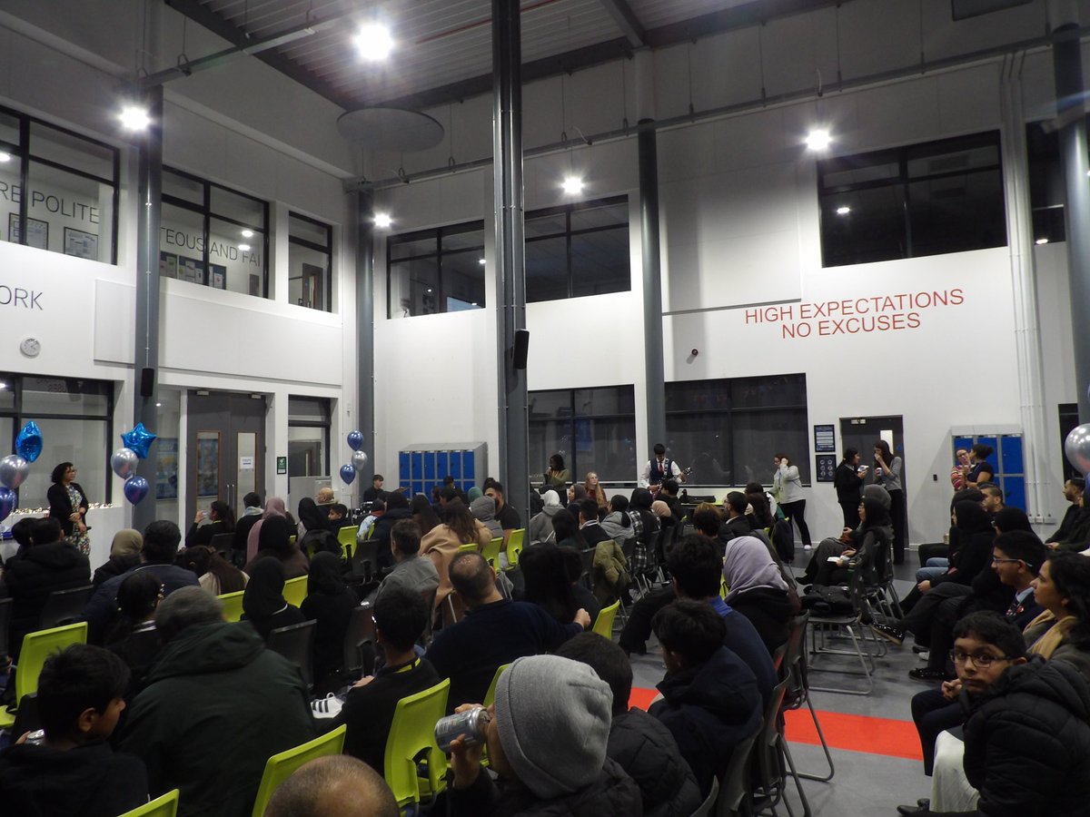 Dixons McMillan Academy tweet media