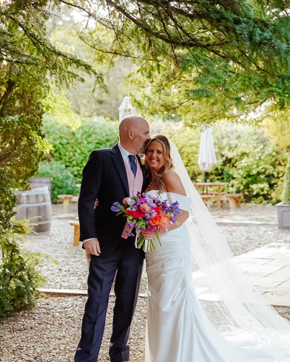 David &amp; Deborah, soaking 'up the love in the room' 🩷

We're over the moon you had such a a joyful ceremony,  look look at those smiles 😍
Lush 📷@edcharltonphotography
#joy #happiness #hortongrange #barnwedding #mrandmrs #hallpilyeberyafter #yourdayyourway