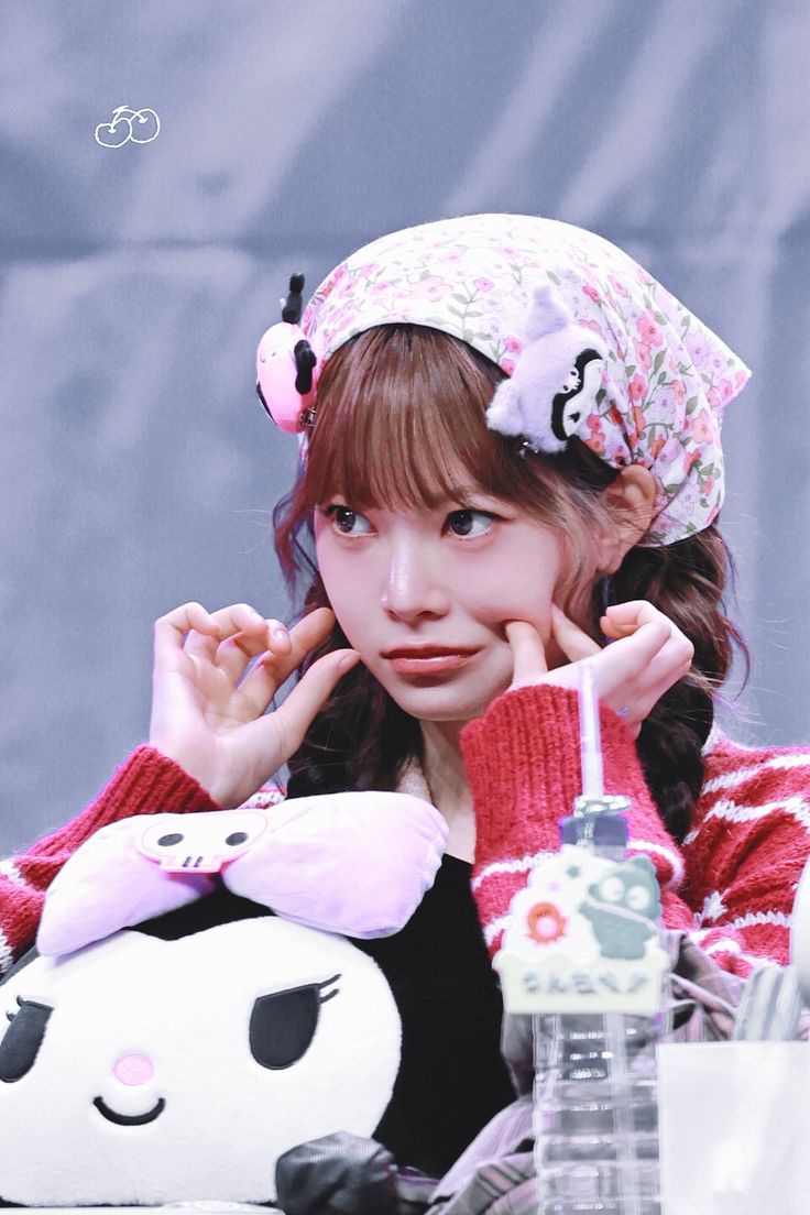 eunchae pics tweet media