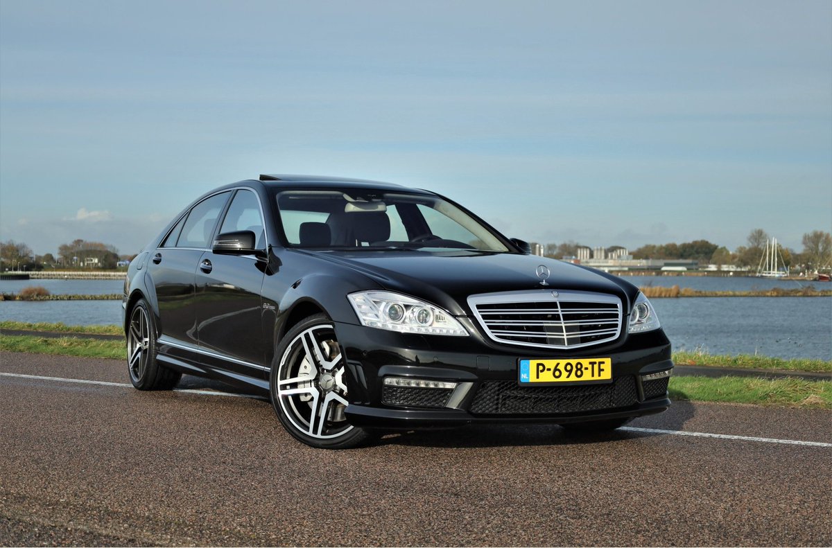 thestargallery's tweet photo. De lekkere dikke Mercedes S63AMG met slechts 86000km en fijne extra's is verkocht! #Mercedes #W221 #S63AMG #V8 #M156 #525pk #retesnel #comfortabel #compleet #blackbeast #youngtimer #historie #BTWauto #liefhebbergevonden https://t.co/DOdN6oqqqs https://t.co/DSLDpoPjMj