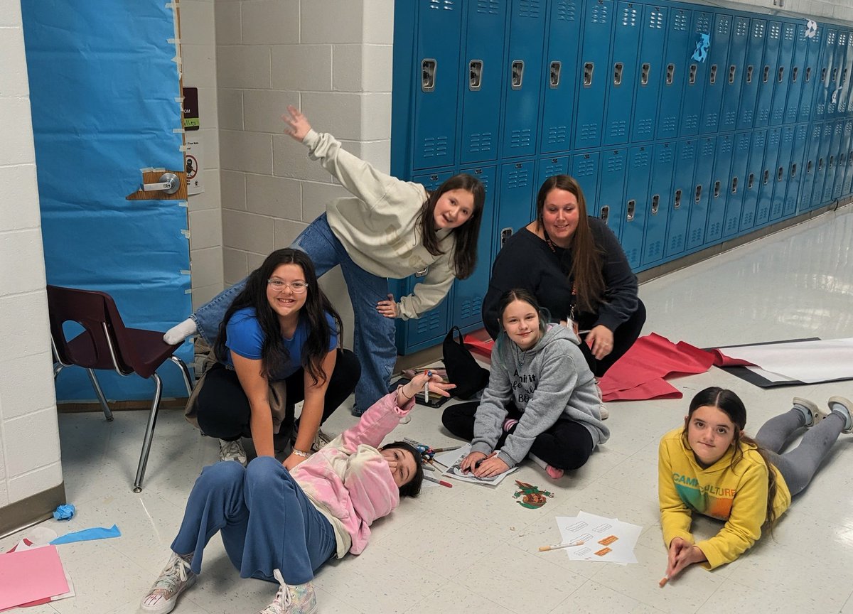 Behind the scenes look at the making of the future winning door at Dempsey. Shout out to Ms. Helton for helping bring some holiday fun and assistance!