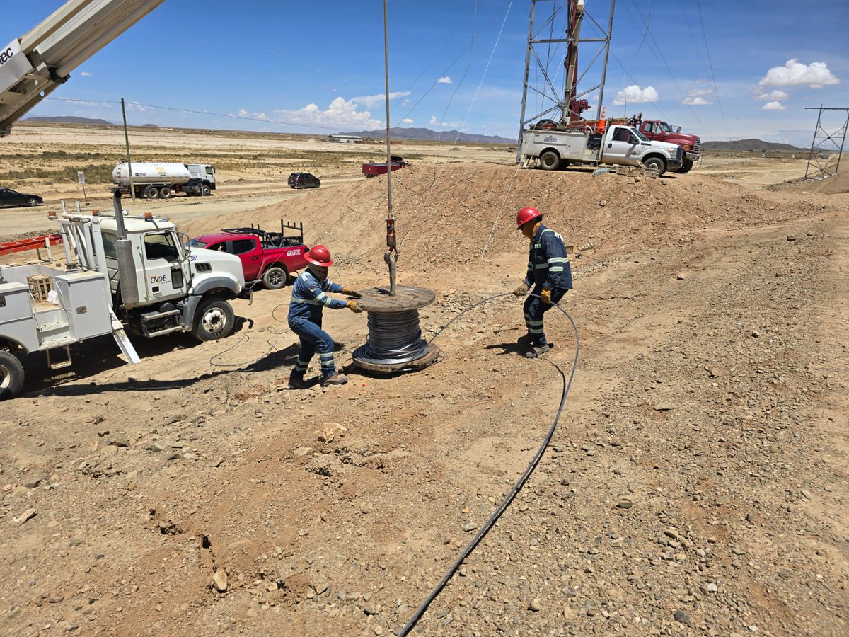 #NotaDePrensa | ENDE DEORURO modifica líneas eléctricas en el tramo Doble Vía Oruro – Potosí.
🤓 Lea la nota completa aquí 👇
ende.bo/noticia/notici…

#SiempreBolivia
#ENDE