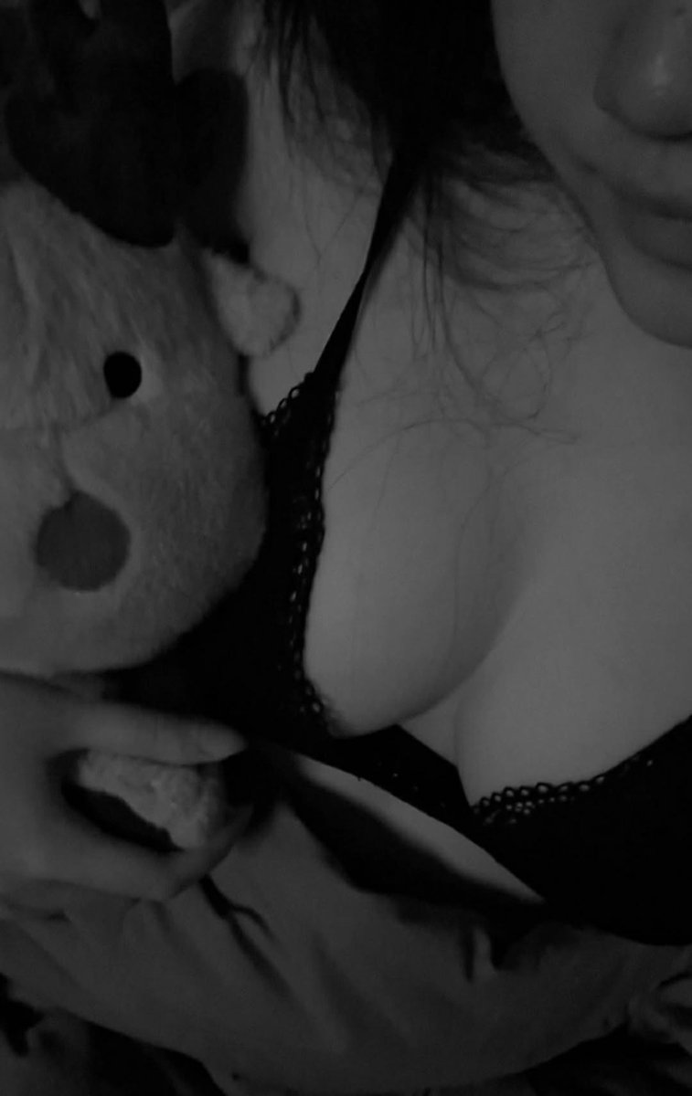 Trend nào Jollibee bae săn cũn lẹ nma riêng daddy săn mãi kum được 🫶