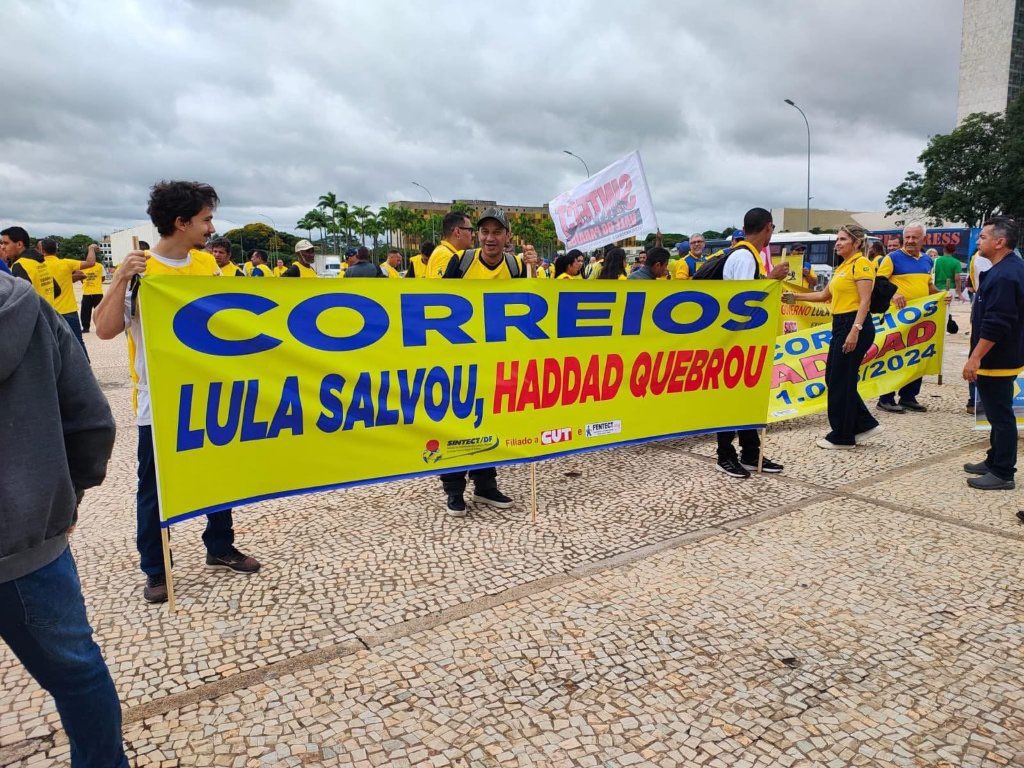vania_rcm's tweet photo. É sério isso???? Quem salvou o que????
Vcs merecem!!!!!!
Fzueli  😂😂😂😂😂😂😂😂 https://t.co/a5keJhssfD
