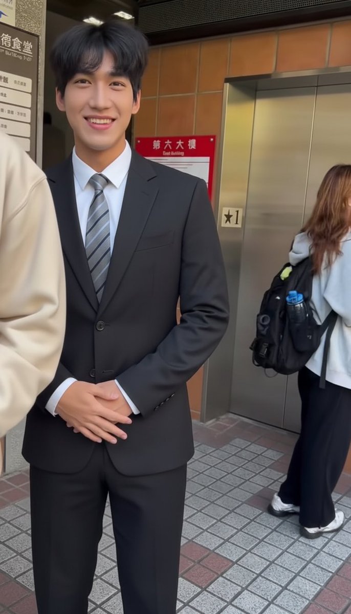 SUITDiary tweet media