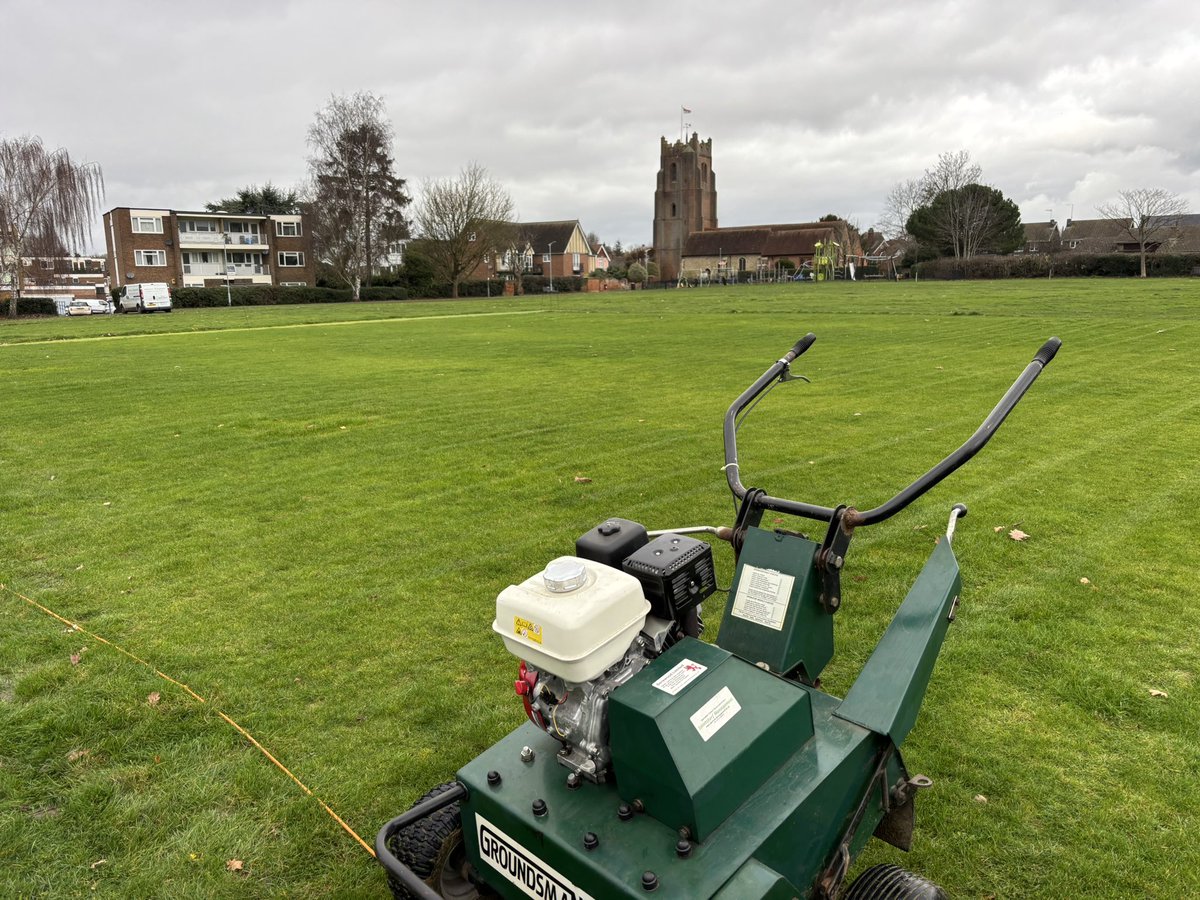 sportsturfman's tweet image. Aeration with Groundsman 460HD and feed at @IngatestoneCC