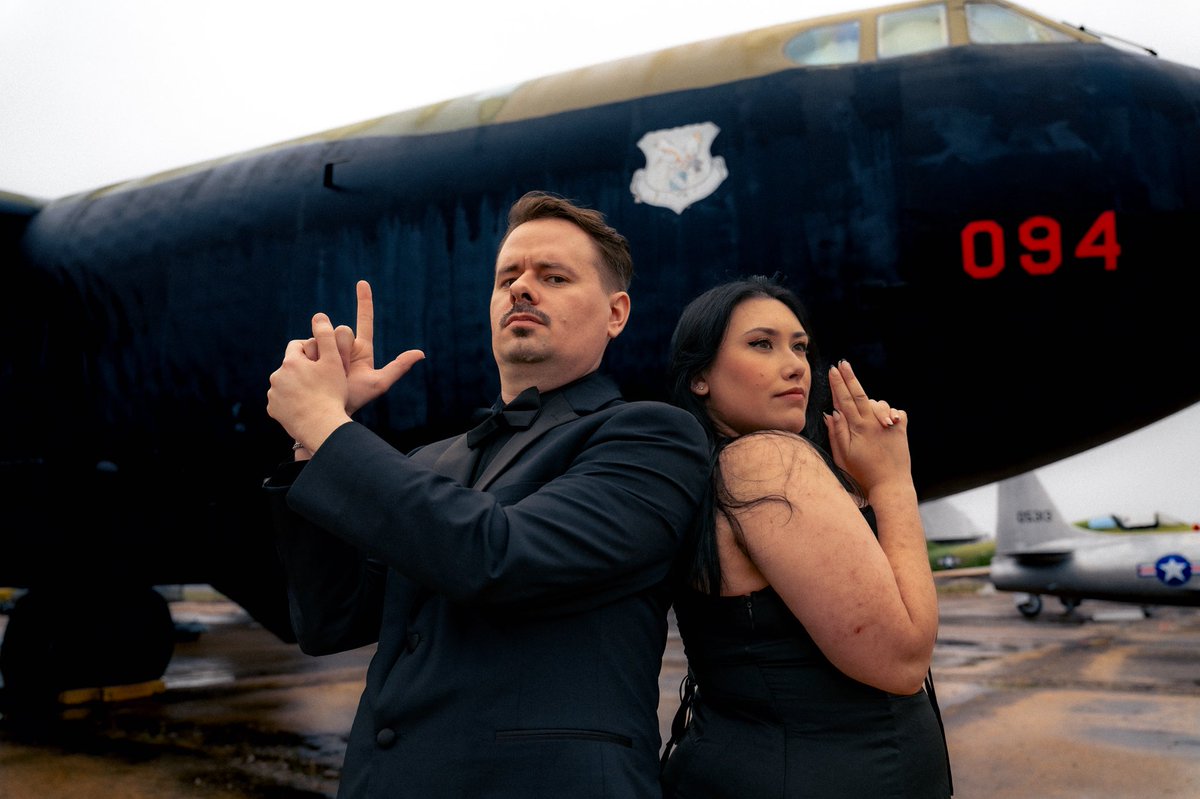 nstrackELAR's tweet photo. Time to flex some of the awesome engagement photos that @ryleedulaney took for me and the missus! 😎 https://t.co/dzZZPG1ZX7