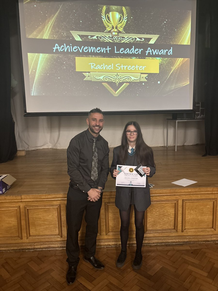 Miss Kinsey tweet media