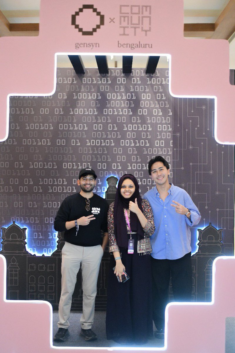 Sherhinunhinged tweet media