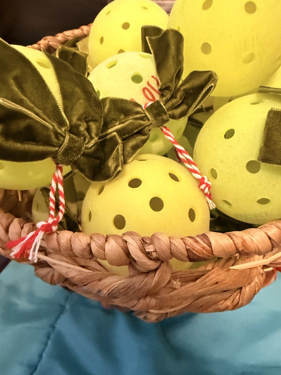 Prim3LoL's tweet image. It’s beginning to look a lot like Christmas