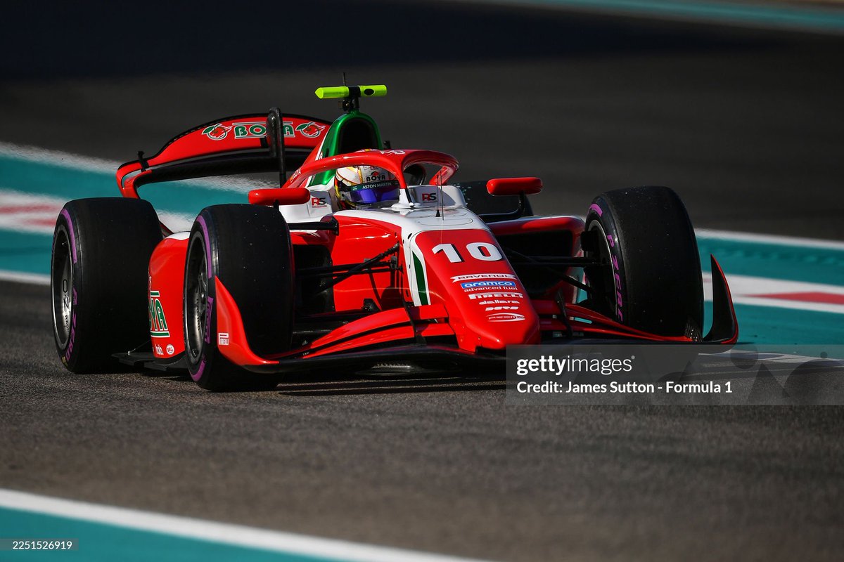mariboyafans's tweet image. 🇦🇪 Buenas sensaciones de Mari Boya en los test de postemporada en Yas Marina. En su primera toma de contacto con el F2 de PREMA Racing que conducirá el año que viene, ha completado 268 vueltas a lo largo de los 3 días.

📸 James Sutton (Getty Images)

#MariBoya #F2 #F2Testing