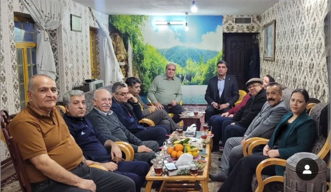 SiavashSoltani7's tweet photo. #جبهه_ملی ایران باز هم با پیشگامی در پیکار برای آزادی، و با استواری بر عهدش در جانفشانی برای ملت، پیشکشی را تقدیم خاک مقدس ایران کرده است. شهادت ناجوانمردانه #خسرو_علیکردی عضو شورای مرکزی جبهه ملی ایران-شاخه خراسان را به ملت ایران تسلیت عرض می نمایم. https://t.co/hMcLp3uIP4