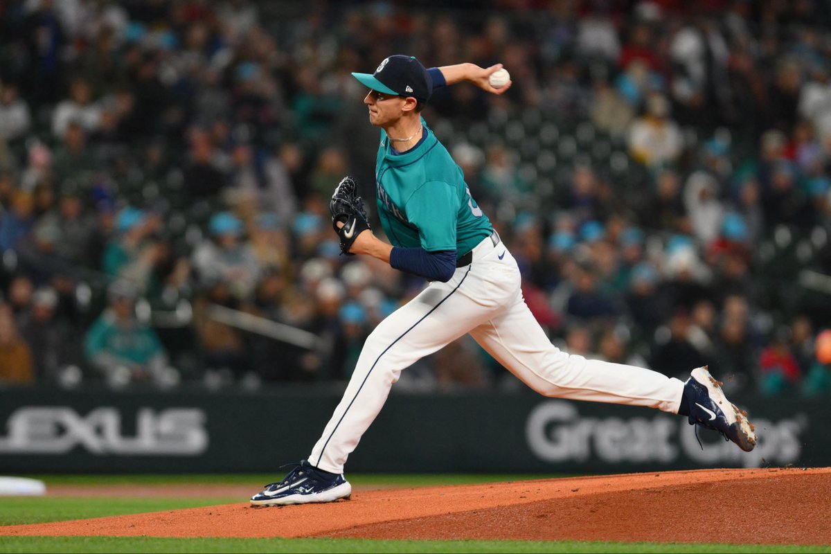 SleeperDbacks's tweet image. HYPOTHETICAL TRADE 🚨 

Arizona receives: 
• George Kirby
• Kade Anderson
• Cole Young

Seattle receives: 
• Ketel Marte

Who says no? 🧐