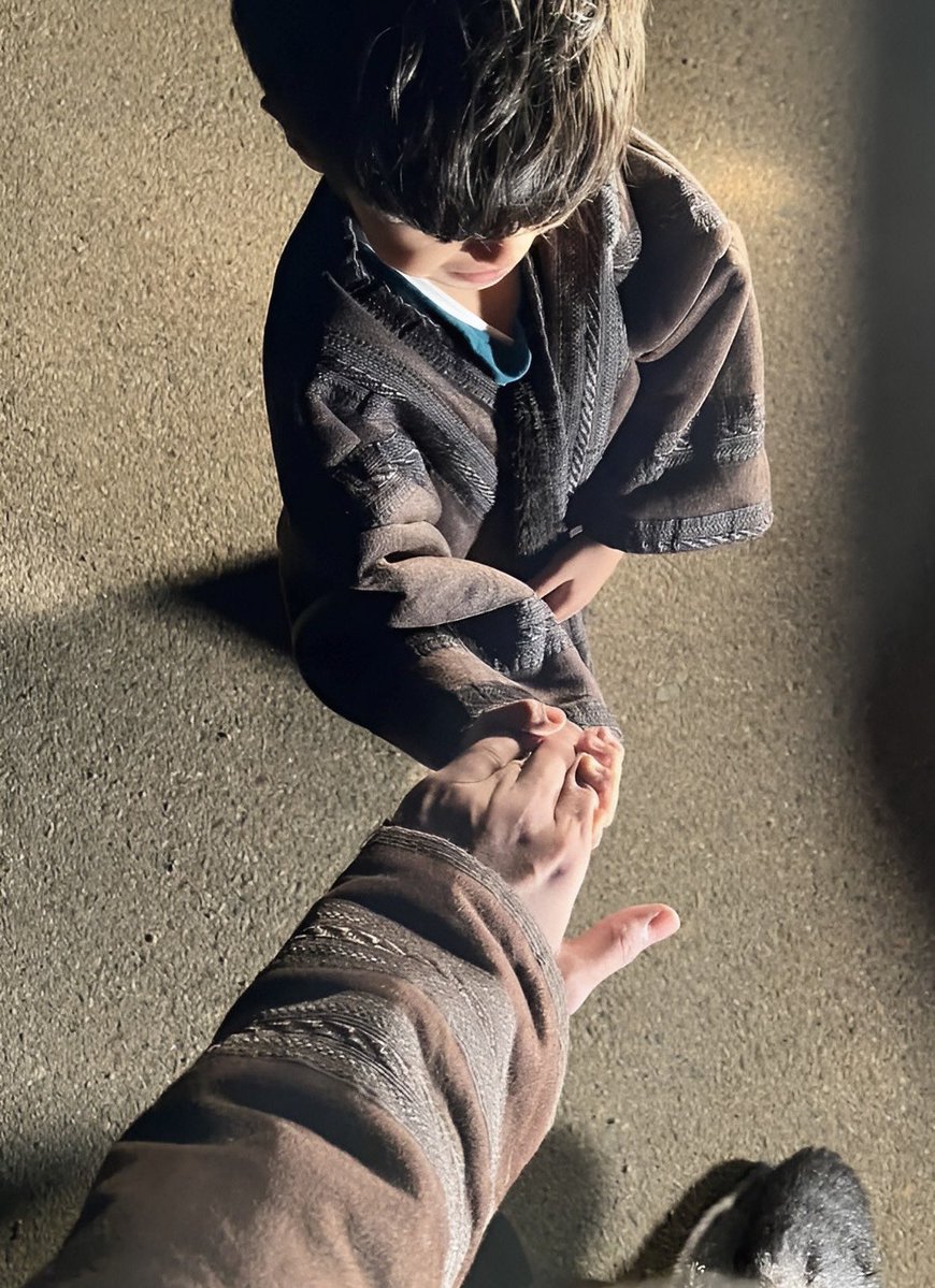 معك — من وين ما ذعذع هواك ومالت الفيّه❣️.