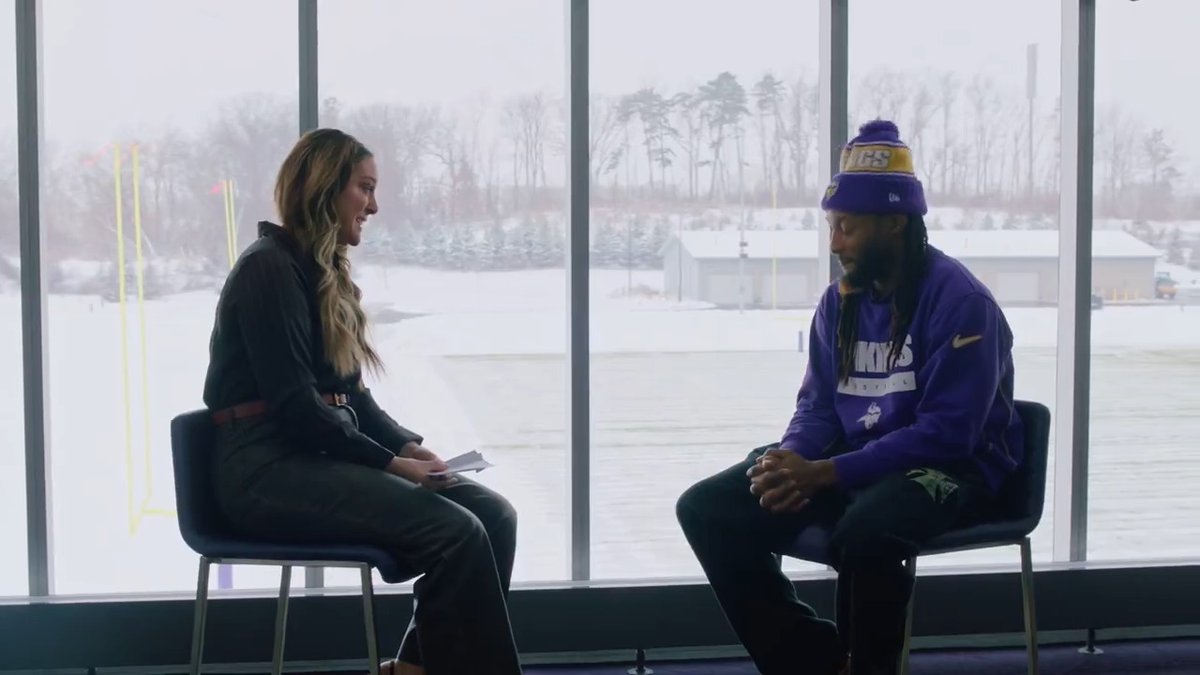 Playing in his home state.
Against the team he grew up rooting for.
On Sunday Night Football.
All lights are on.
It's showtime.
@showtyme_33
📺: #Vikings Gameday Live on @FOX9