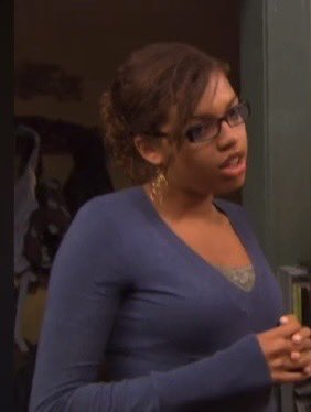 marisolseli's tweet photo. Degrassi kept downplaying this girl’s face card https://t.co/A9YrZBLkPp