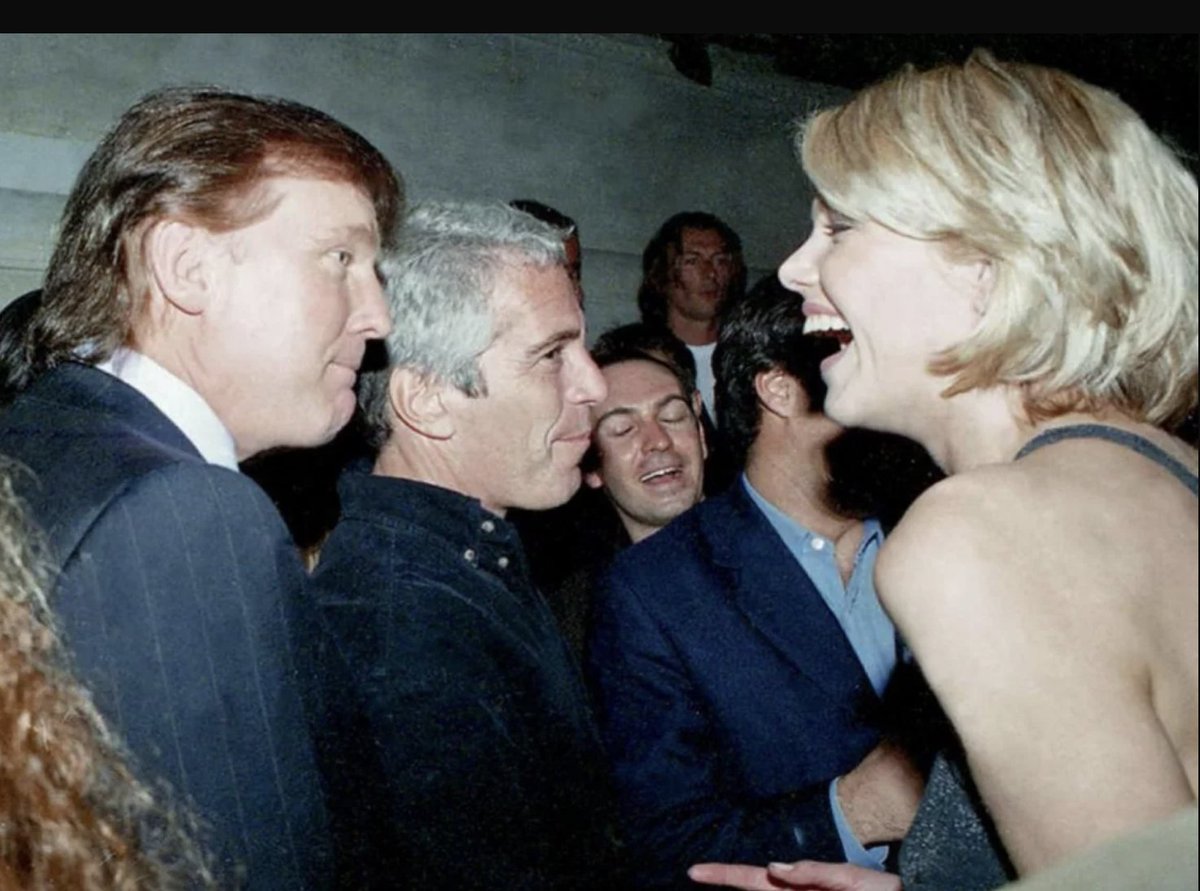 sumdo9's tweet image. BREAKING!!! Donald J. Trump appears in at least four photos in just released House Democrats Epstein files! The files were secured from the Epstein estate.

#Trump #Epstein #Epstein_files #EpsteinClientList