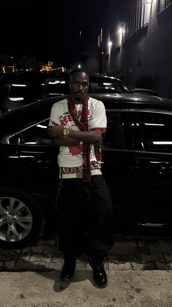 wsllySnips's tweet image. Swagaholic