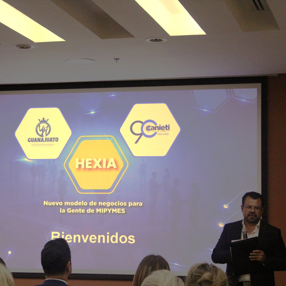 ✨ Ayer se llevó a cabo el evento de HEXIA, donde tuvimos el honor de contar con un presídium integrado por líderes que impulsan la innovación, el desarrollo empresarial y la colaboración multisectorial.

Gracias por acompañarnos y ser parte fundamental de esta edición.