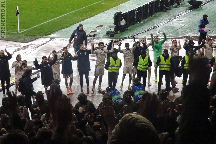 Het fotoverslag van Qarabag - Ajax staat online op ajaxfotoside.nl #qaraja