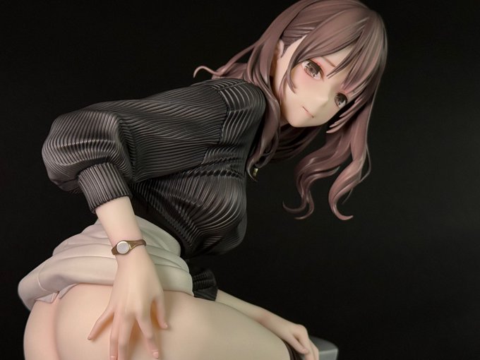 「妄想秘メ事少女 四」
ご連絡が遅れましたが本日無事に輸入完了致しました。
生産完了から工場出荷までかなり長い時間を要しましたが一安心です。週明けの抜き取り検査で販社様の合格判定を頂きましたら配荷準備に移ると思います。
お待たせ致しまして申し訳ございません。
今しばらくお待ち下さい。 