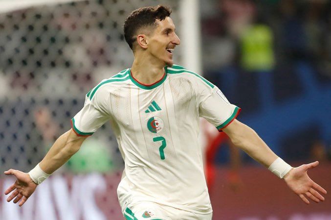 SportJ's tweet photo. 🇩🇿 لدى الجزائر موهبة جوهرة = ( عادل بولبينه ) 💎 https://t.co/7mdF6U9Gj6