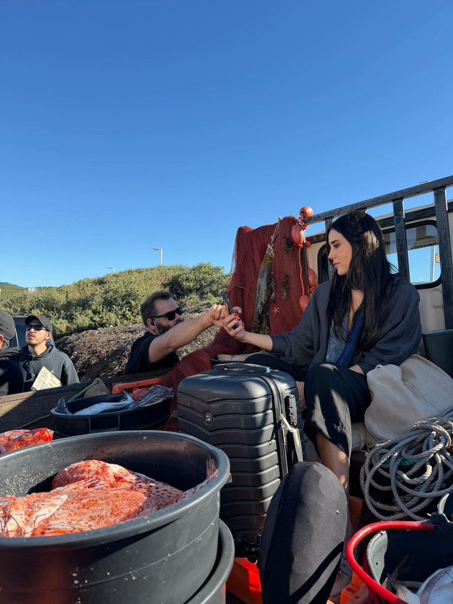 Filimin her sahnesi  o kadar merak uyandirici ki. Hemen izlemek istiyorum ya #portugeselove #CansuDere