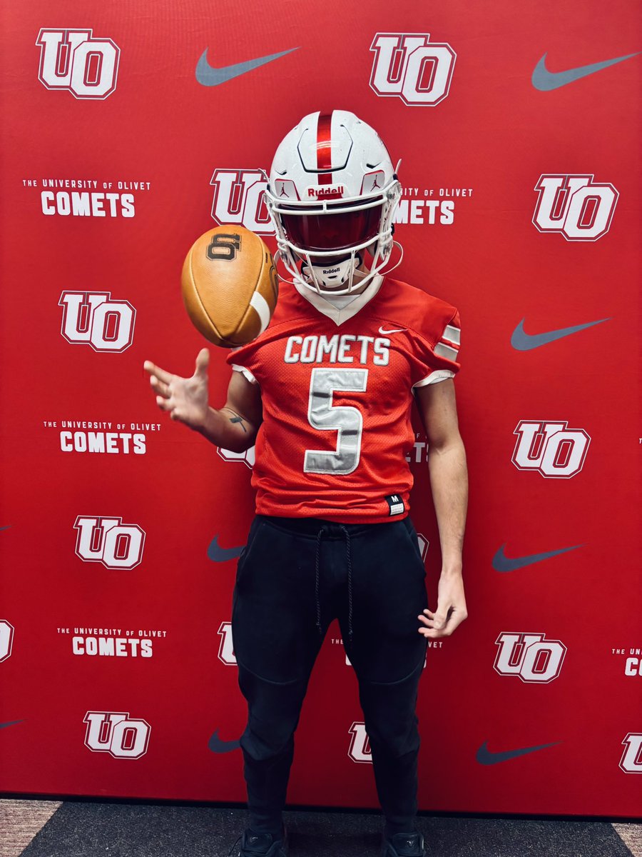 EliSmith_5's tweet photo. Thank you for this opportunity @UOlivetfootball so blessed to receive my 2nd official offer!!! @CoachIeuter @CoachDWill_ @Coach_T_Smith_ https://t.co/v8OsEzsAxn