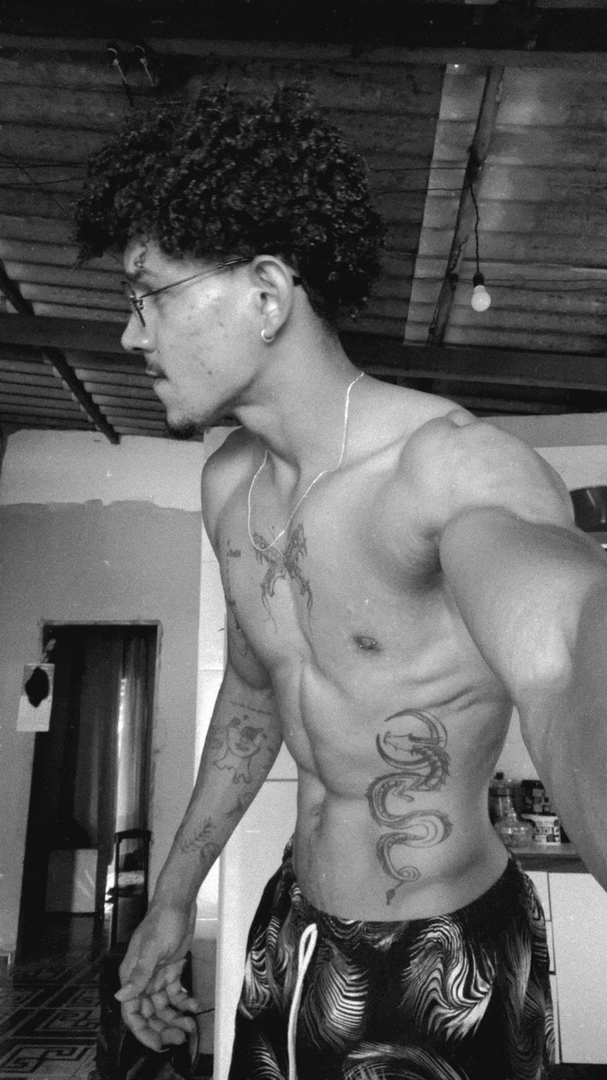 httpskaike's tweet image. Saudade do meu cabelo grande assim