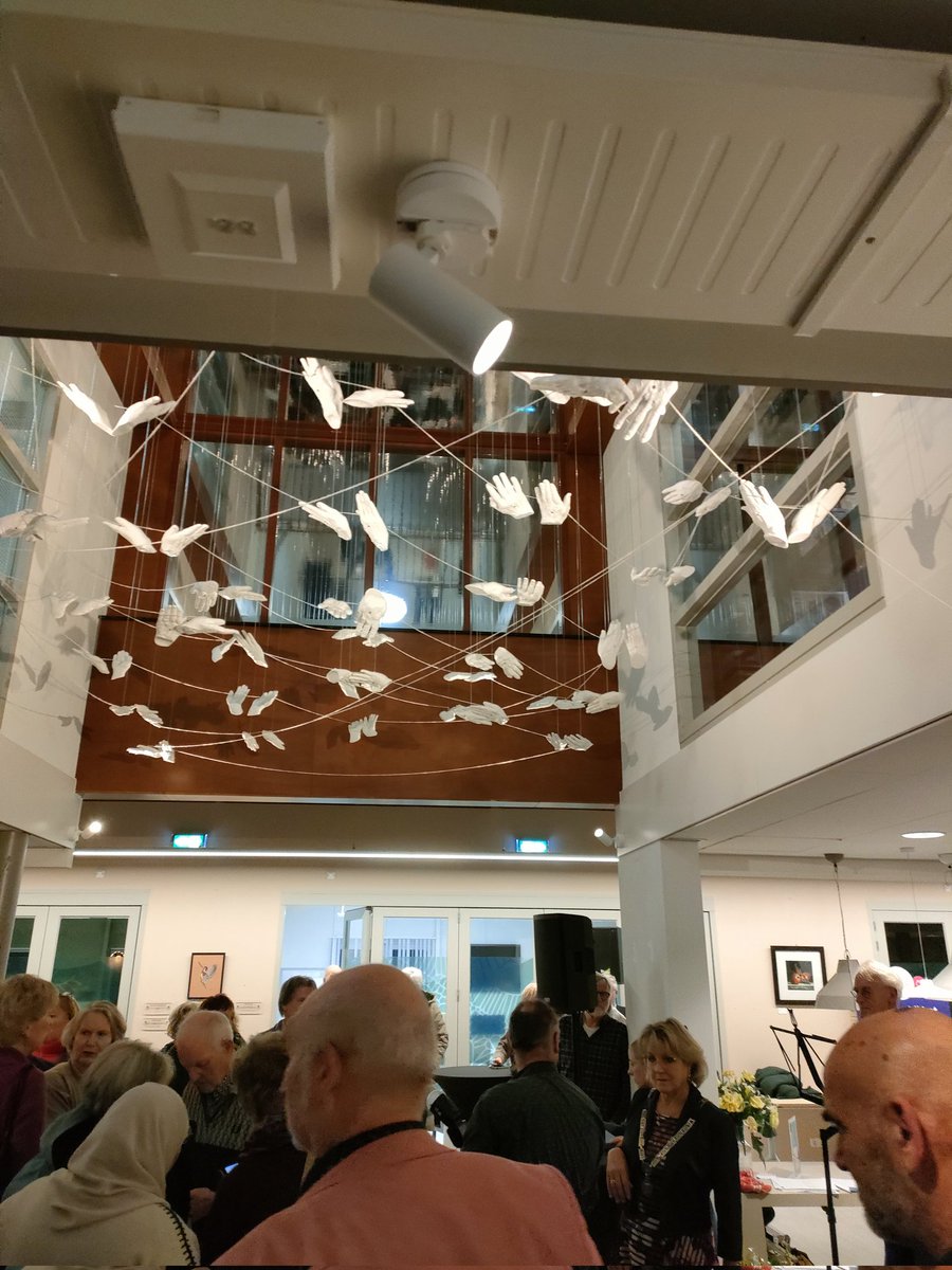 GeercoAndre's tweet image. Lees mijn column over de onthulling van het kunstwerk 'Geven voor vrijheid ' van Krista van Norel op Facebook.
facebook.com/share/p/1BaSKF…