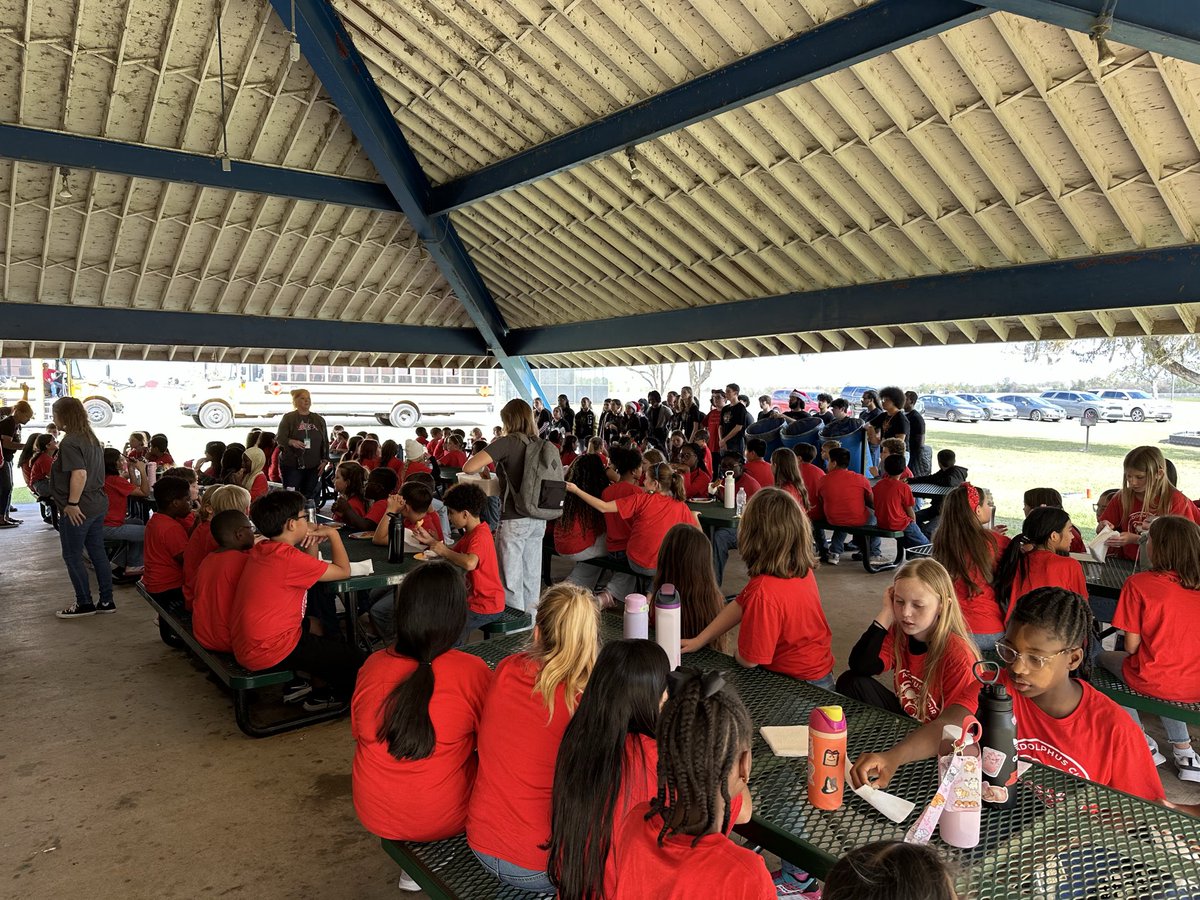 Foster Falcon Choir tweet media