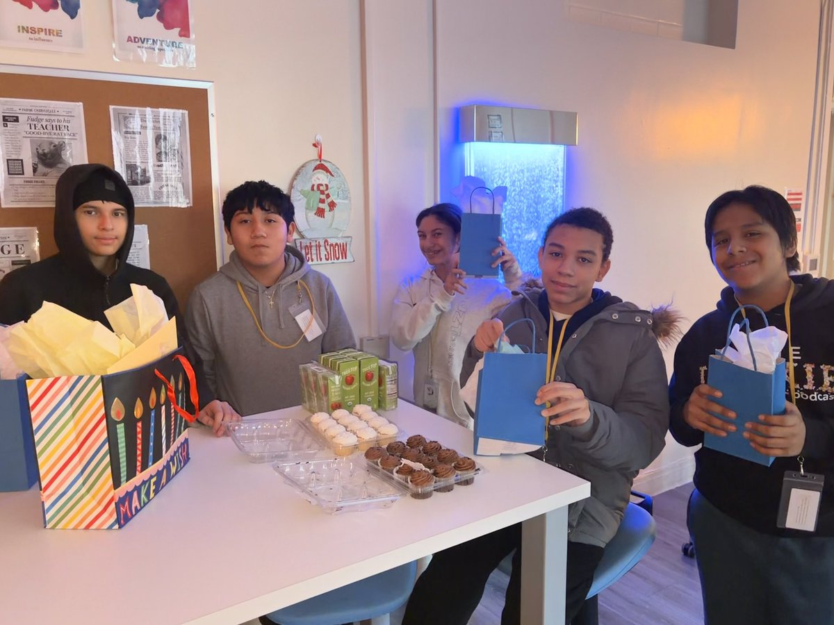 Ms. Mornhineway tweet media