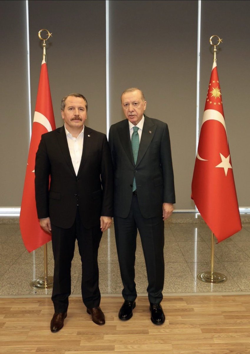 #SONDAKİKA 

Memur-Sen Genel Başkanı Ali Yalçın, Cumhurbaşkanı Recep Tayyip Erdoğan ile yaptığı görüşmede çalışma hayatının güncel başlıklarını ve kamu görevlilerinin uzun süredir çözüm bekleyen sorunlarını iletti. 
<a href="/RTErdogan/">Recep Tayyip Erdoğan</a> <a href="/_aliyalcin_/">Ali YALÇIN</a>