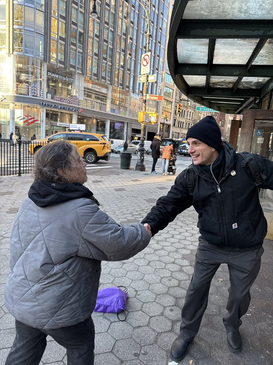 Just met Jack — JFK’s grandson, the exciting new candidate running for Congress in NY-12!
We discussed the Kennedy legacy of championing women’s equality and the ERA.
Urge Murkowski to lead sign: c.org/bsbRTjmKKR
Learn about Jack jackfornewyork.com
#ERANow