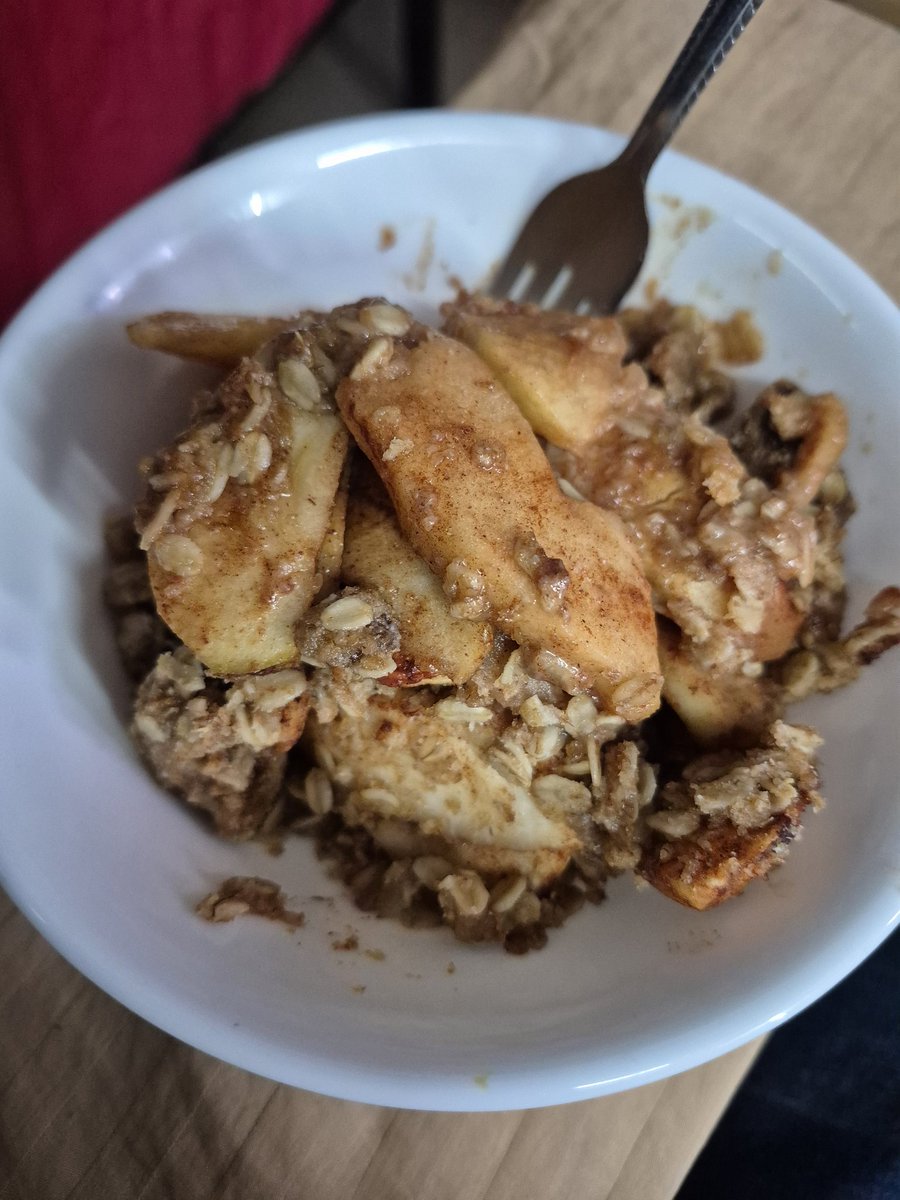 Being an adult is great... fresh warm apple crisp for lunch... and no apologies or excuses lol