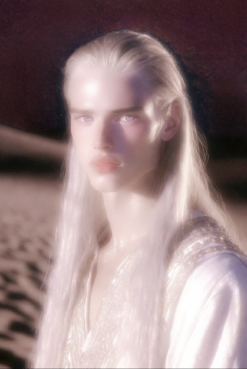 Portrait of Neioh, artwork by me!

He is in the desert at night. The sky is pink because a GF mothership is here!🥰🥰