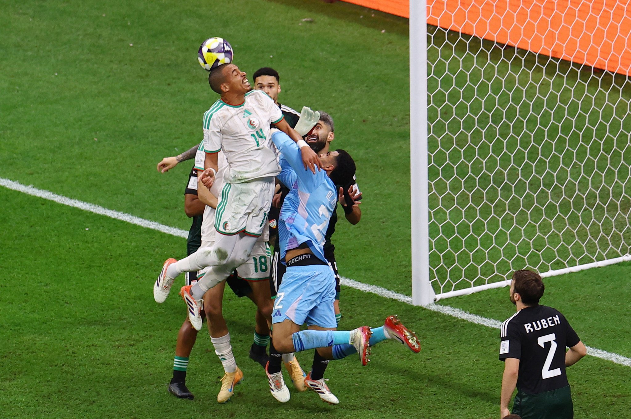 73. الجزائر 1 1 الإمارات #الجزائر_الإمارات 