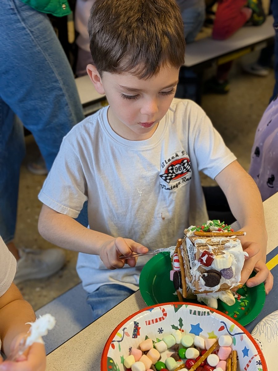 Kelly Burns tweet media