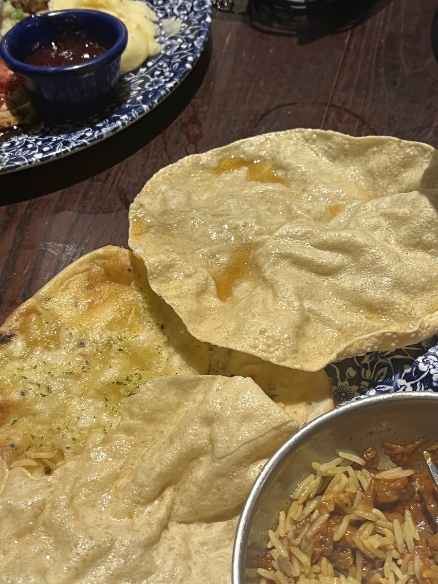 Stodge's tweet photo. Is there anything more appetising than a ‘Spoons Popadom? https://t.co/yB5wKL4nXR
