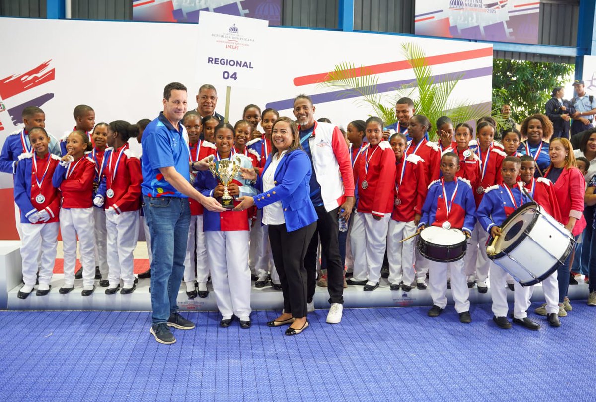 La Regional 11 Puerto Plata, ganó el primer lugar en el Festival Nacional de Marcha Escolar Nivel Primario 2025. La Regional 08 Santiago se alzó con el segundo puesto y la Regional 04 San Cristóbal obtuvo el tercero.

¡Felicitaciones, todos marcharon con PASOS FIRMES!👏🎉🫡