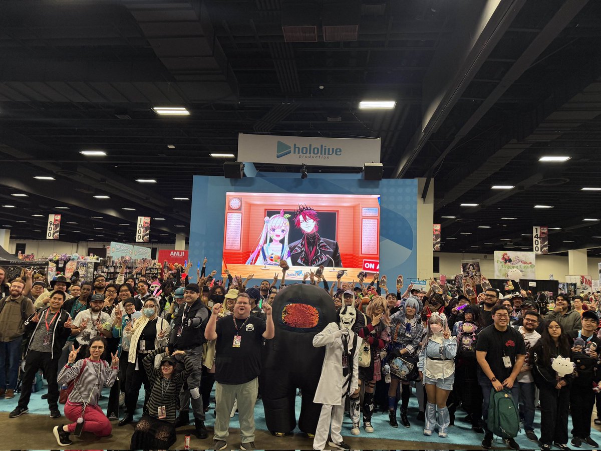 airaniiofifteen's tweet photo. #hololiveMeet #AnimeFrontier

What a great time for a session of Smash or Pass with you guys in Texas 🔥🔥🔥🔥🔥🔥🔥

I mean who wouldn't smash slenderman amirite? https://t.co/5HUtWj9heF