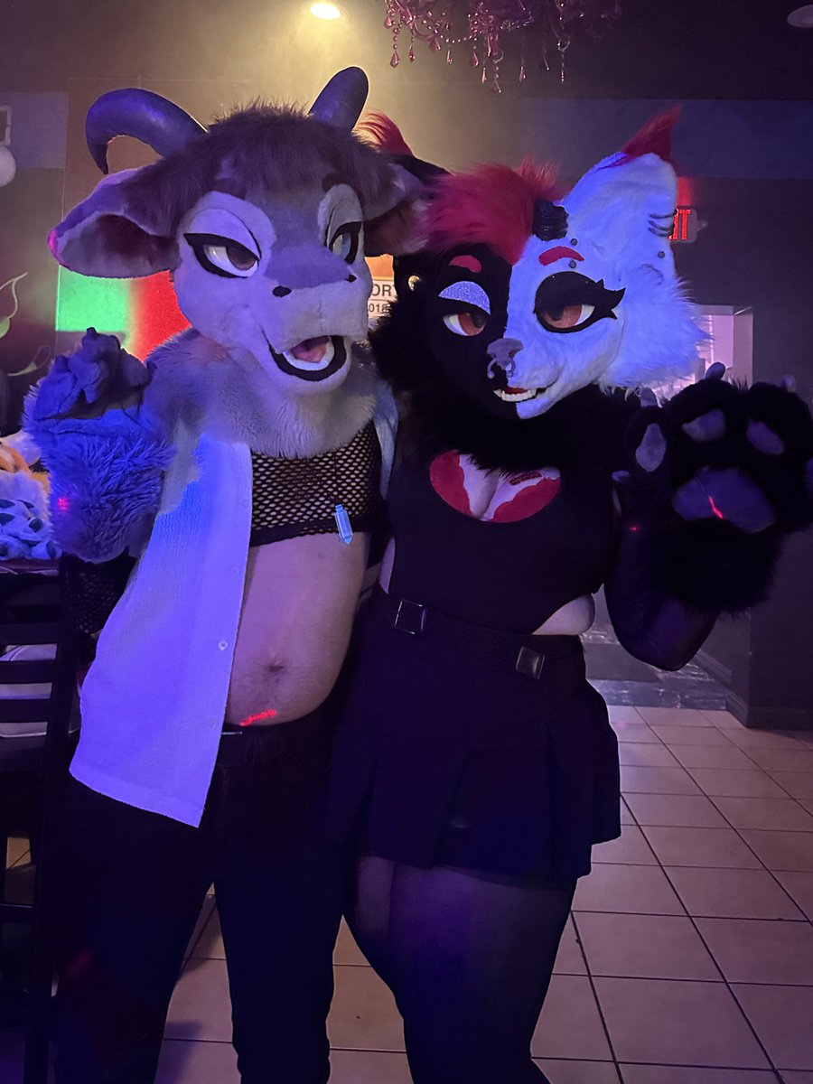 Rawr~ #FursuitFriday