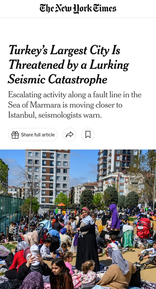 berna_gulpinar's tweet image. Dün Science dergisinde, Marmara'da beklenen depremin doğuya, yani İstanbul'a doğru ilerlediğini gösteren bir çalışma yayınlandı.

Ve New York Times bunu manşet yaptı.

Henüz kırılmamış olan Prens Adaları segmenti 7 büyüklüğünde deprem üretebilir deniyor çalışmada.
🧐