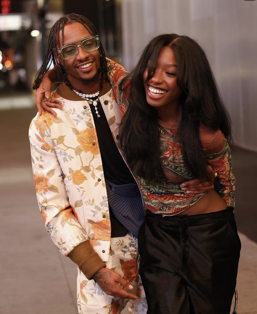 ERAOFMONE's tweet image. #real lovers